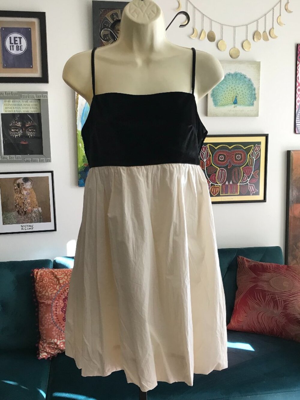 AMERICAN EAGLE size M Black Velvet Bodice Cream Colorblock Bubble Mini Dress NWT